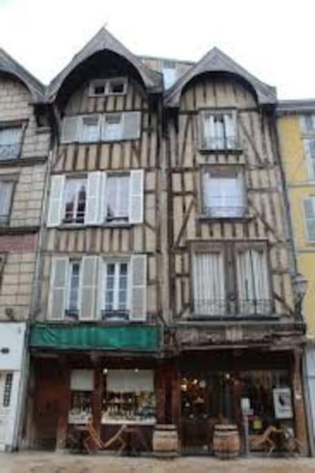 Apartamento Cocoon Standing - Coeur Historique De Troyes Exterior foto